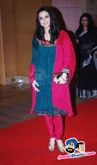 8 - Preity Zinta