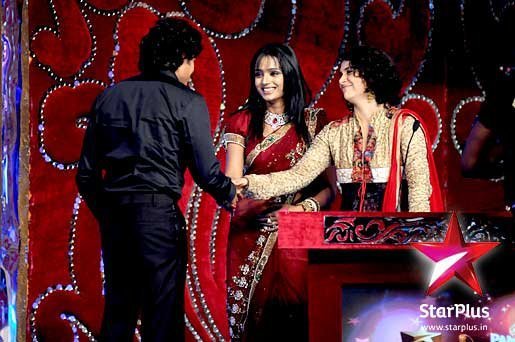 37220_128640800505958_100000801156690_137548_2053107_n - Parul Chauhan