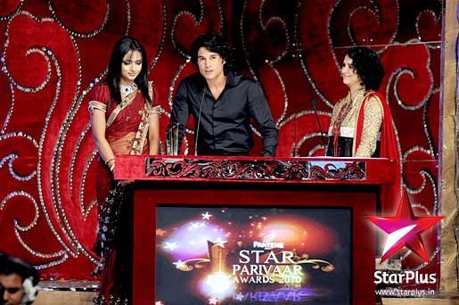 37220_128640803839291_100000801156690_137549_887539_n - Parul Chauhan