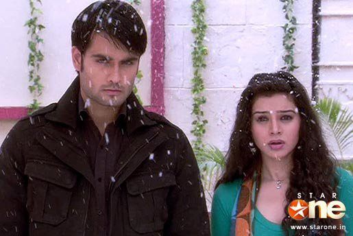 65465_138561019530814_115358885184361_175574_4805280_n - xxSukirti Kandpal si Vivian Dsena-Piya si Abhayxx