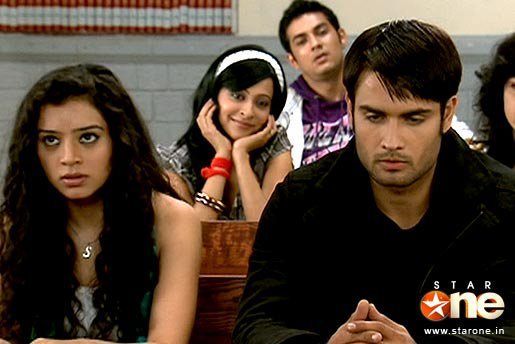 73799_128833333836916_115358885184361_138666_3383060_n - xxSukirti Kandpal si Vivian Dsena-Piya si Abhayxx