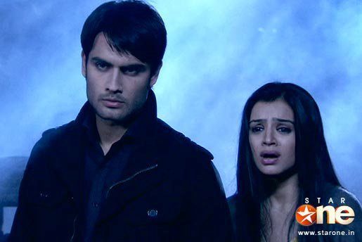 168976_145622238824692_115358885184361_215735_2663043_n - xxSukirti Kandpal si Vivian Dsena-Piya si Abhayxx