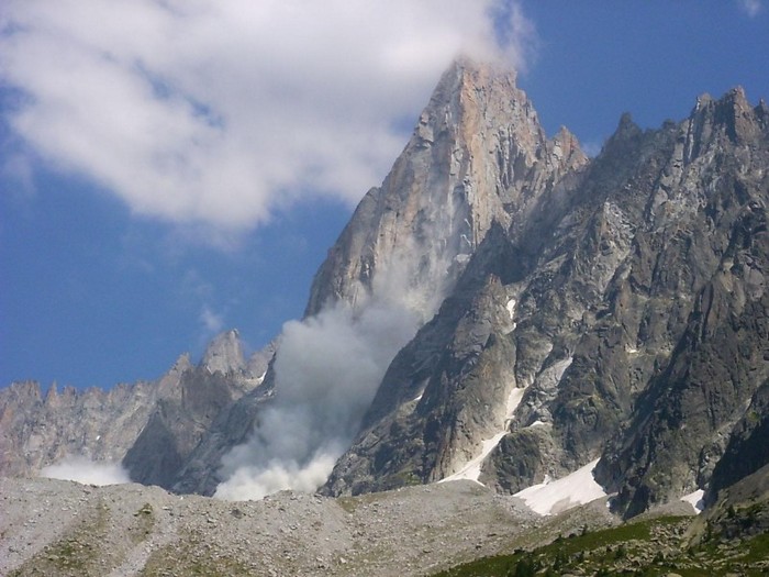 MmFjMjhkMzBlNGNmMGI2NGI5ZTRjYmIxY2JiZTA3NDfoto_14294 - Peisaje