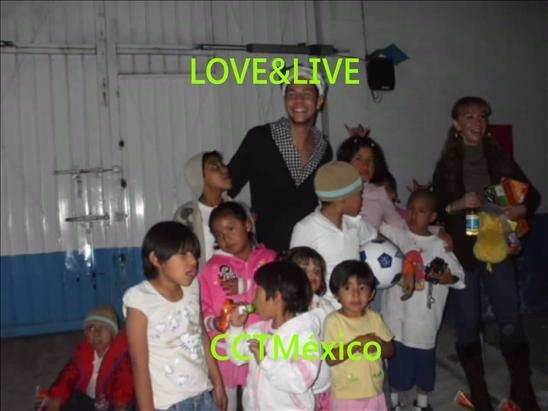 x2_65ba8e - Campana Love and Live