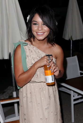 Vanessa+Hudgens+64th+Annual+Cannes+Film+Festival+gPckZ7AdvnCl - Vanessa Hudgens