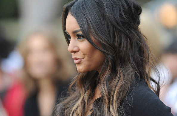 Vanessa+Hudgens+Premiere+Walt+Disney+Pictures+aFjr5TyrwhRl - Vanessa Hudgens