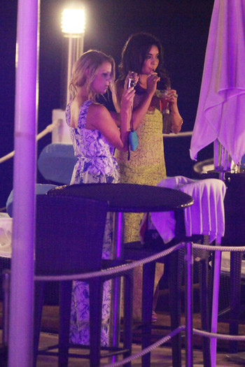 Vanessa+Hudgens+Stars+Baoli+Nightclub+2+sxKmPz7DiDOl - Vanessa Hudgens