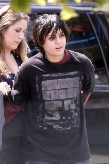 Vanessa+Hudgens+Vanessa+Hudgens+Newark+OAeajmJGXrll - Vanessa Hudgens