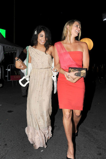 Vanessa+Hudgens+Vanessa+Hudgens+VIP+Nightclub+BFcp5jqoI--l - Vanessa Hudgens