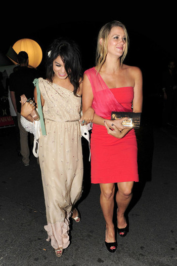 Vanessa+Hudgens+Vanessa+Hudgens+VIP+Nightclub+EndZGr7RkeHl