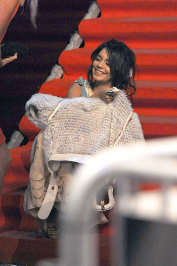 Vanessa+Hudgens+Vanessa+Hudgens+VIP+Nightclub+geg5ldriS9xl - Vanessa Hudgens
