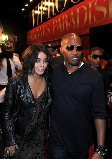 Vanessa+Hudgens+Vanessa+Hudgens+VIP+Room+Club+WGhtGNmrwTFl