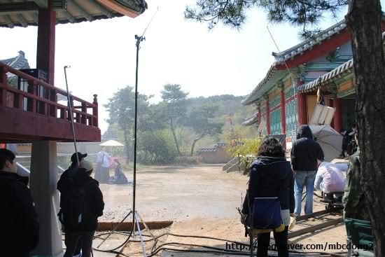 b3 - 0 A-In spatele scenei nou-nou