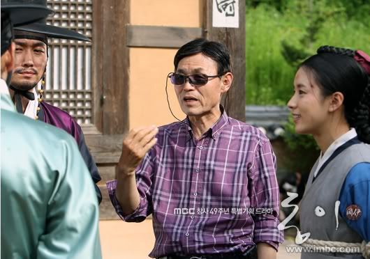 BTS5-2 - 0 A-In spatele scenei nou-nou