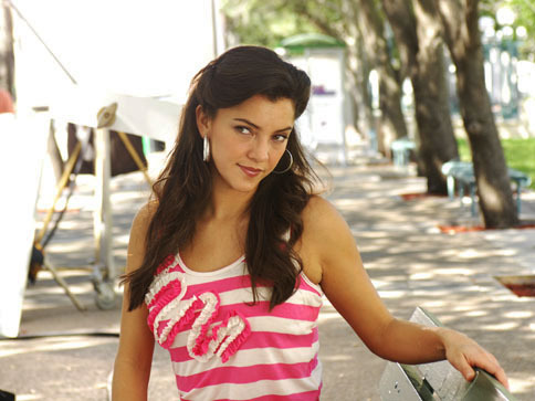 sara07_128704036679___484x363