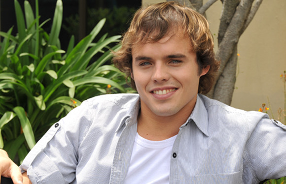 benjamin-rojas-776080l-poza