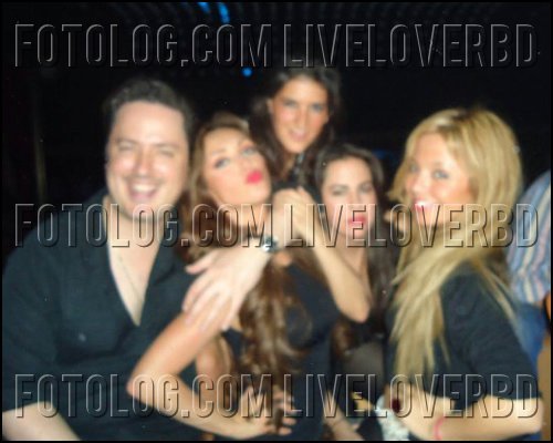 262438_2098047744560_1646373263_2027303_4450721_n - Anahi 5