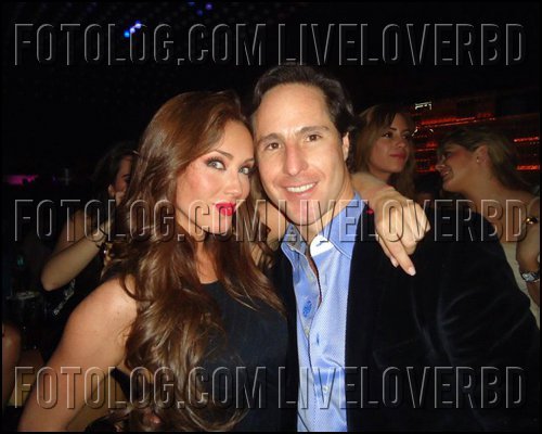 185307_2098048904589_1646373263_2027305_4179787_n - Anahi 5