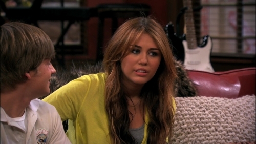 Miley Cyrus (307)