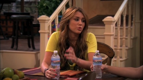 Miley Cyrus (342)