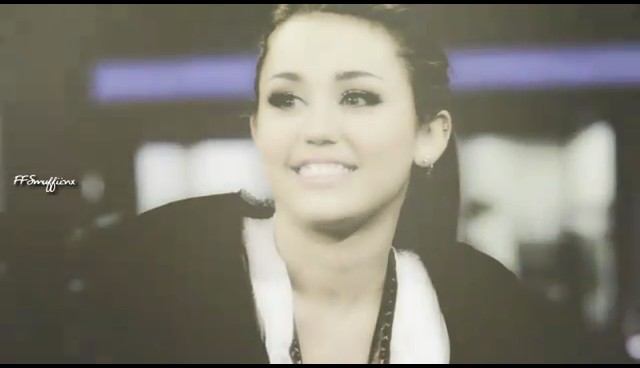 bscap0162 - Miley Cyrus I am Beautiful