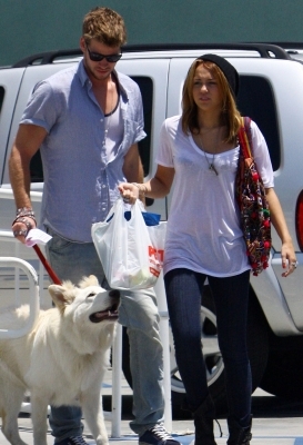 normal_008 - Shopping at Petco with Liam and Mate in Los Angeles