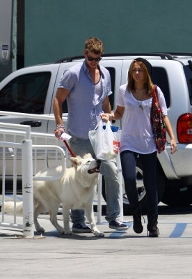 normal_012 - Shopping at Petco with Liam and Mate in Los Angeles