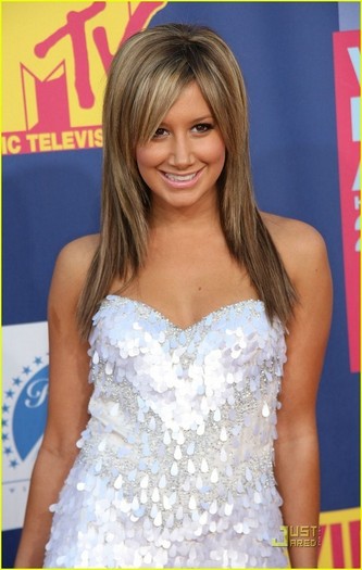ashleytisdale2008mtvvmajg1 - disney 5