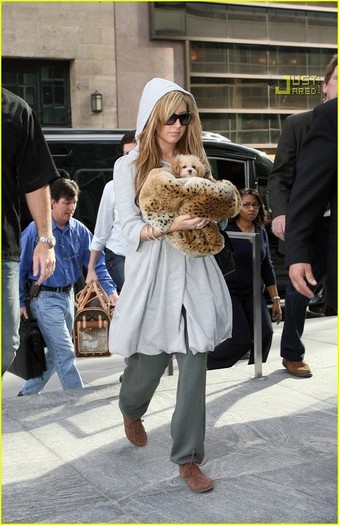 ashleytisdalefiveoutfitmb0 - disney 5