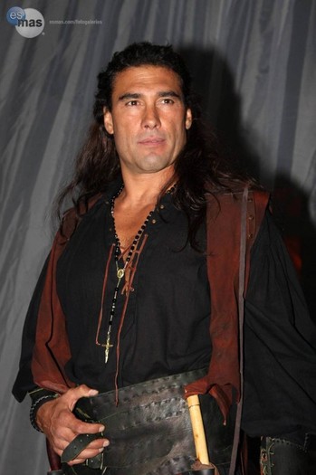 la-gala-de-corazon-salvaje_36-f6e77c0c-05e8-102d-a0ec-0019b9d5c8df