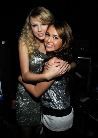 045 - 0-0 2008 American Music Awards