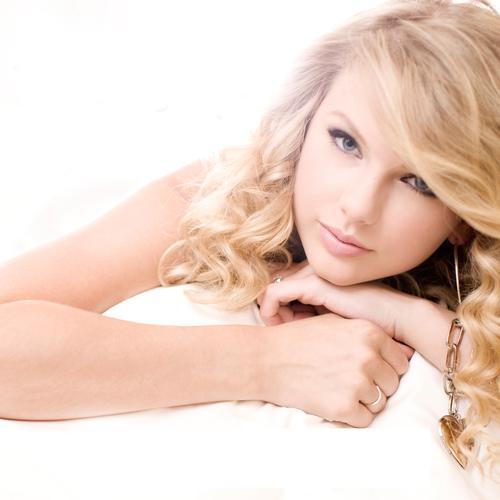 Taylor Swift (23) - x - Taylor Swift