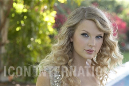 Taylor Swift (365)