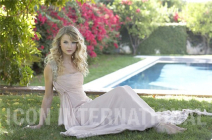 Taylor Swift (382)