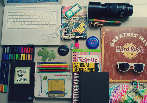 desk-diary-lens-pens-ray-ban-staitionary-Favim.com-79666_large