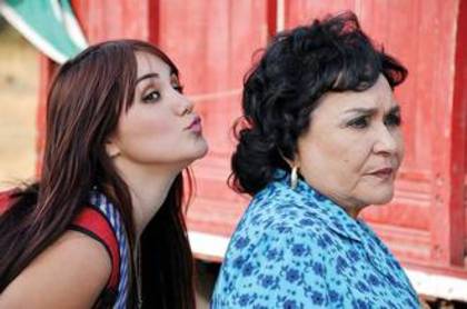 05E-01-DULCE-MARIA