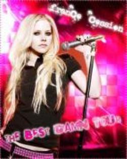 OSXHMVWFNCCANCMMIVZ - 000 avril lavigne photo01 000