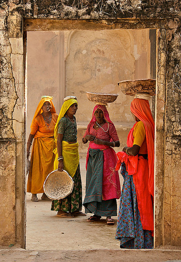 6500665-lg[1] - COLORS OF INDIA