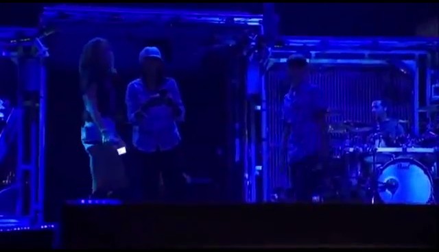 bscap0271 - Miley Cyrus si Justin Bieber Behind The scenes