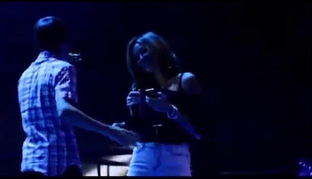 bscap0285 - Miley Cyrus si Justin Bieber Behind The scenes
