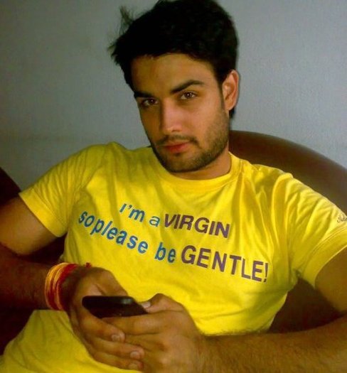 284277_263103147033618_158007917543142_1148392_4869004_n - Vivian dsena