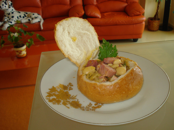 FASOLE CU CIOLAN AFUMAT