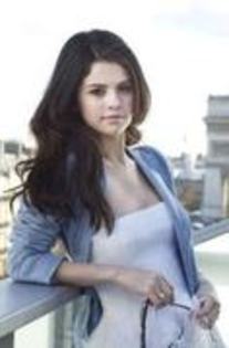 33706898_FCVBQPNXA - poze selena 3