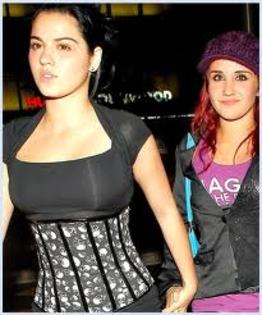 images - 1-Amigas-1