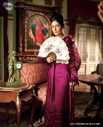 Trayectoria-Daniela-Romo-II_61-copy-94078152-e58d-102c-a762-0019b9d5c8df - Daniela Romo