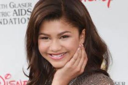 images (7) - Zendaya