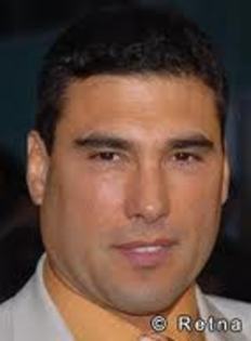 images (9) - Eduardo Yanez