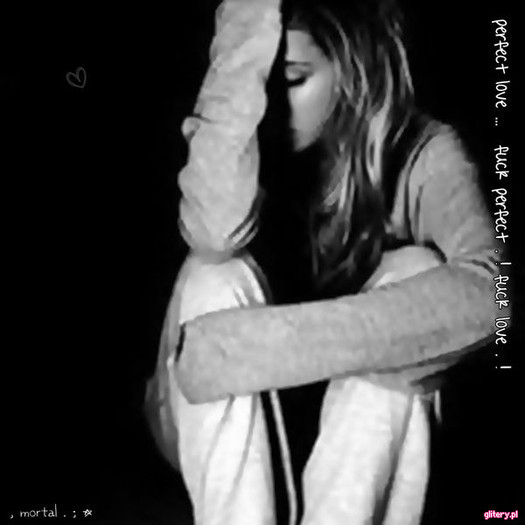 0100048705 - 0 x- Miley Ray Glittery