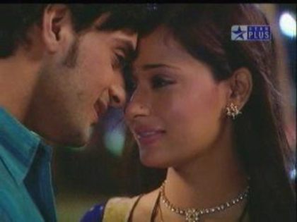 264843_112330288858581_109299789161631_126088_898806_n - xxSara Khan si Angad Hasija-Sadhna si Alekhxx