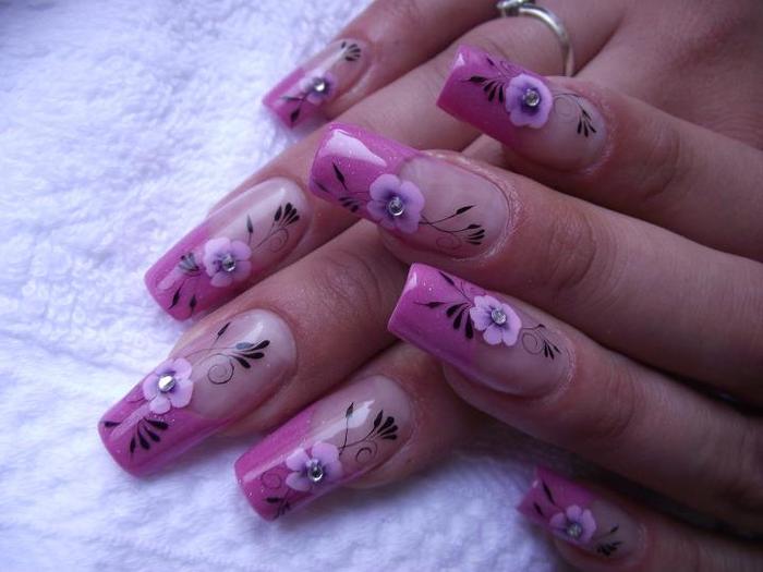 281671_200775209979101_100001398691415_574267_4824602_n